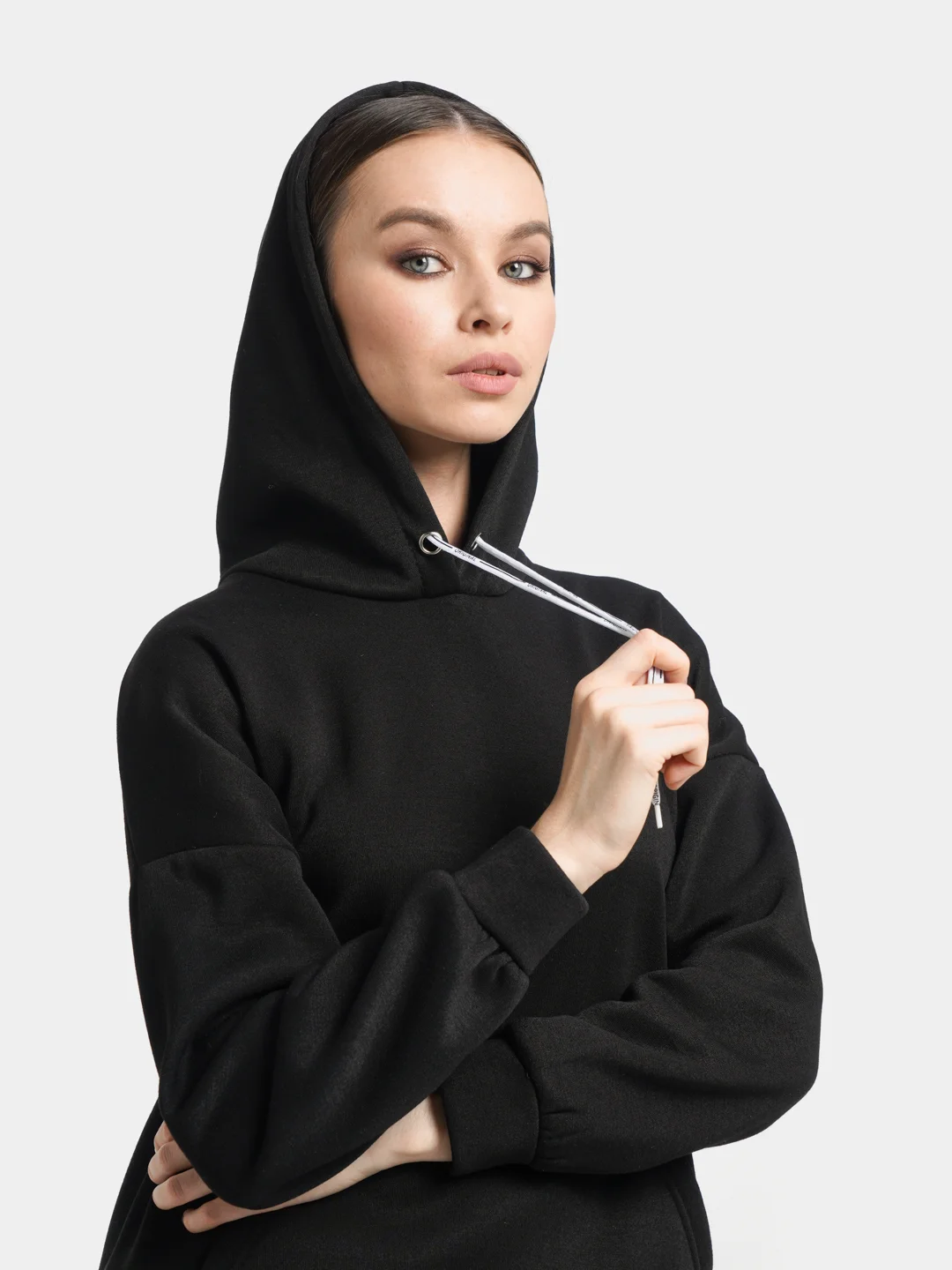 Черный спортивный костюм женский