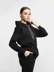 Черный спортивный костюм женский