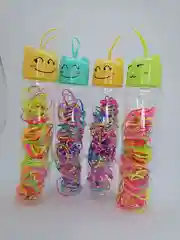 Силиконовые резинки в удобных баночках