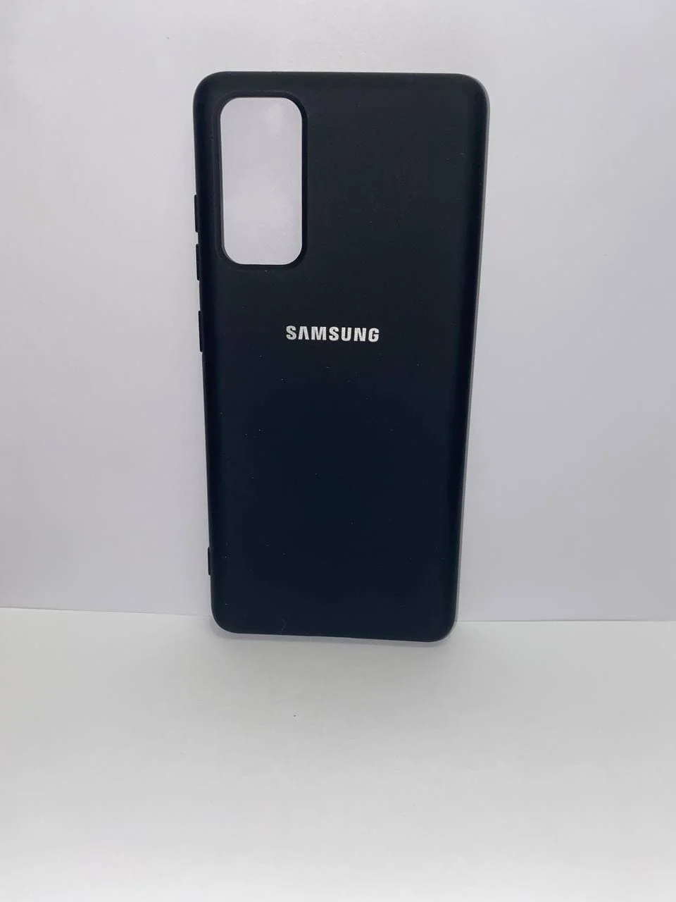 Черный защитный силиконовый чехол Silikone Cover для Samsung S20FE/S20LITE