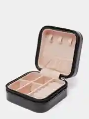 Черный шкатулка