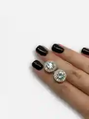 Золотой серьги-гвоздики