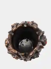 Черный кашпо "Розы"