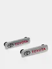 Комплект шильдиков металлических с эмблемой авто "TOYOTA" и 4 винтовыми креплениями (Пара)
