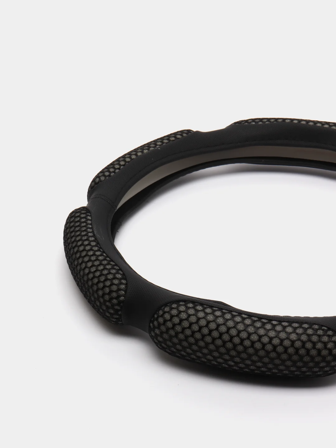 Оплетка на руль (чехол на руль) SKYWAY Sponge snood 6 подушечек M Черная экокожа S01102240