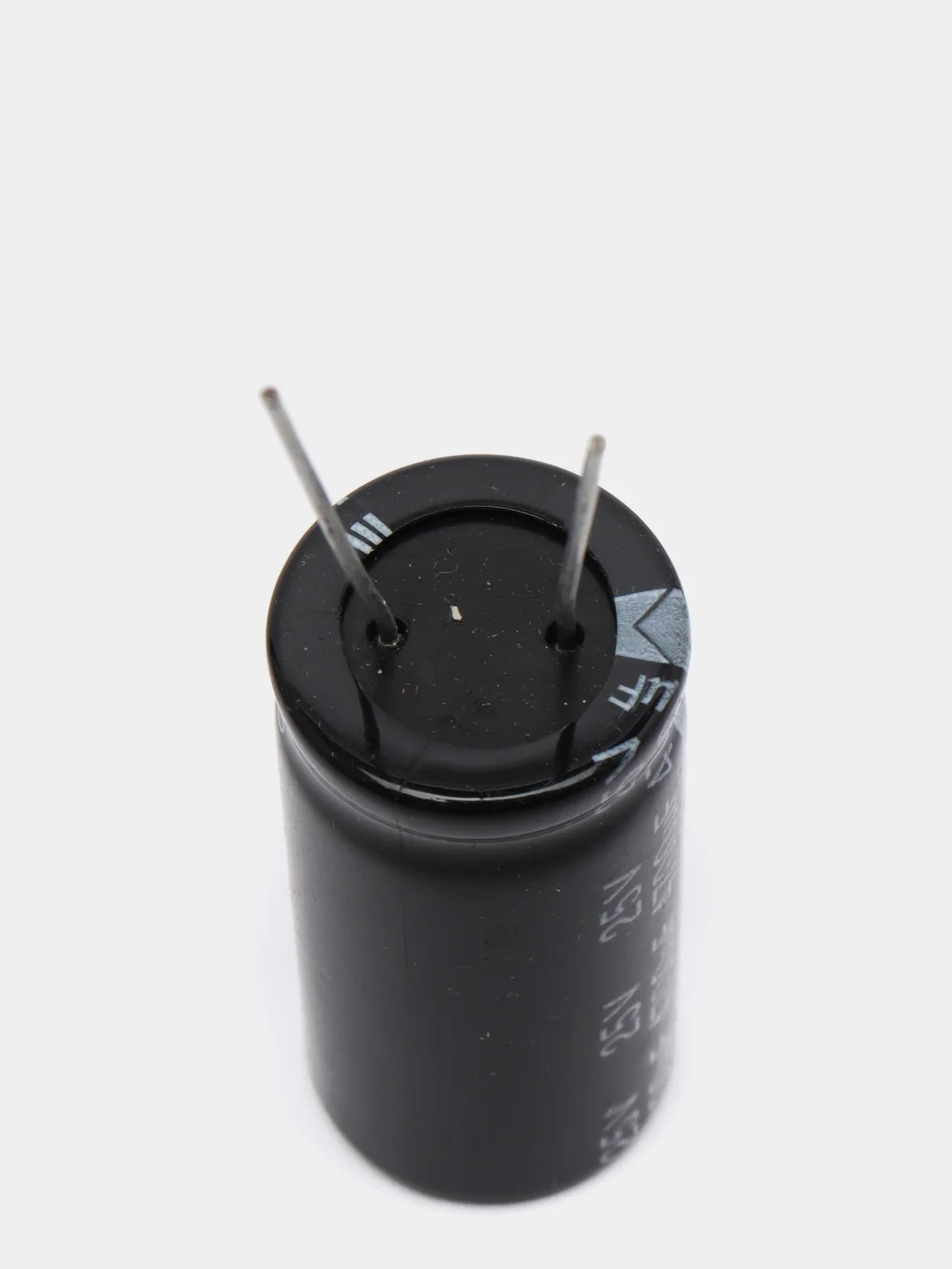 4700мкФ 25в Конденсатор LOW ESR 4700UF 25V 105C 18х40 CD287 ELZET/JB низкий импеданс