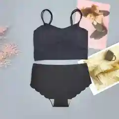 Комплект бесшовного нижнего белья, топ и трусы