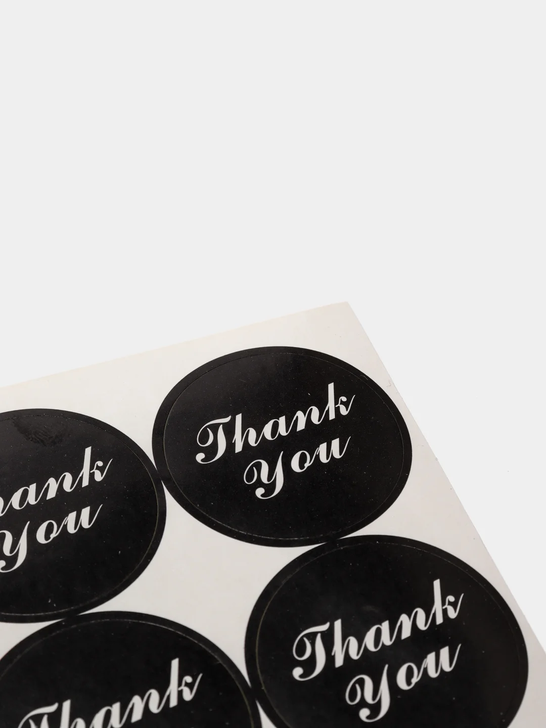 Круглая наклейка черная "Thank You"