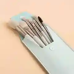 Мятный набор кистей для макияжа