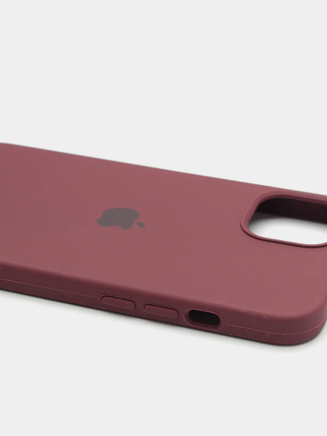 Тёмно-бордовый чехол Silicone Case для iPhone 13 с закрытым низом