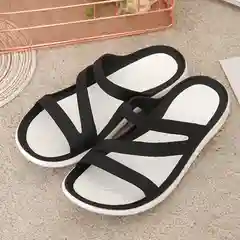 Шлепанцы с тонкими лямками