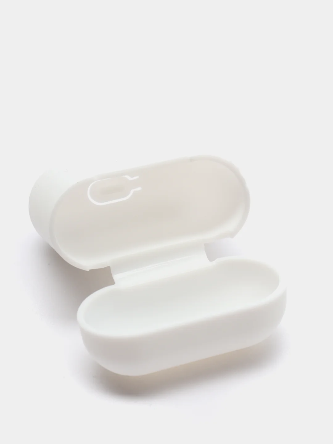 Белый чехол для наушников Airpods 2