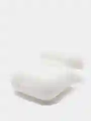 Белый чехол для наушников Airpods 2