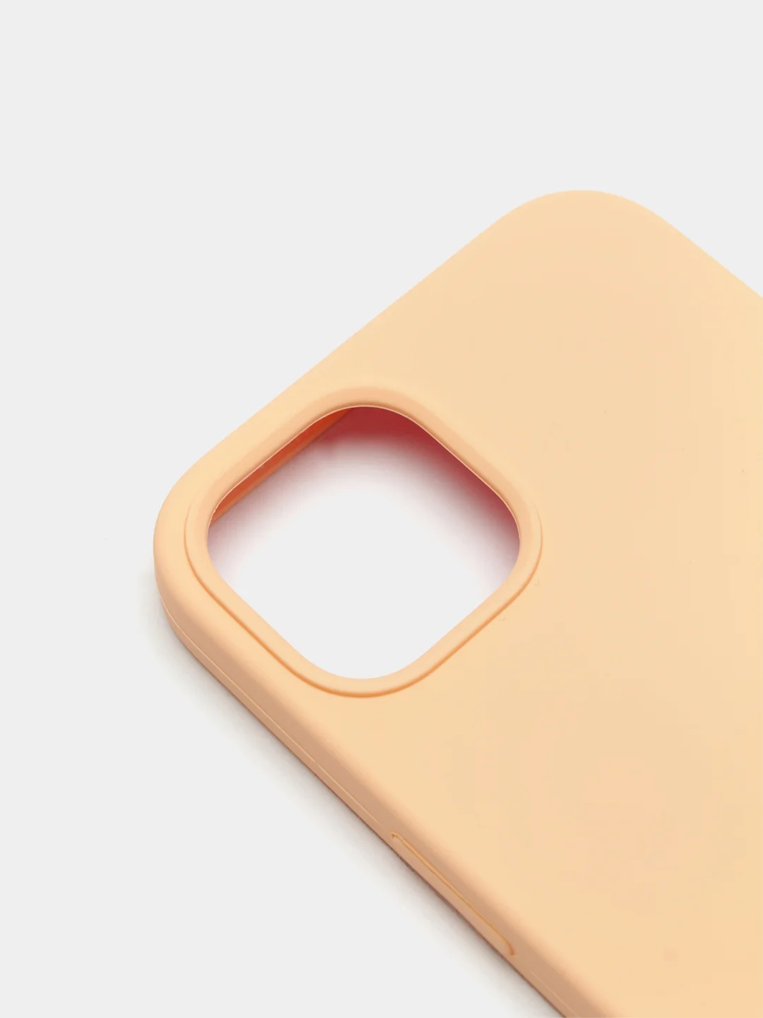 Манго чехол Silicone Case для iPhone 13 с закрытым низом