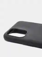 Черный ультратонкий матовый чехол для iPhone