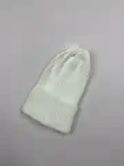 Белый шапка бини
