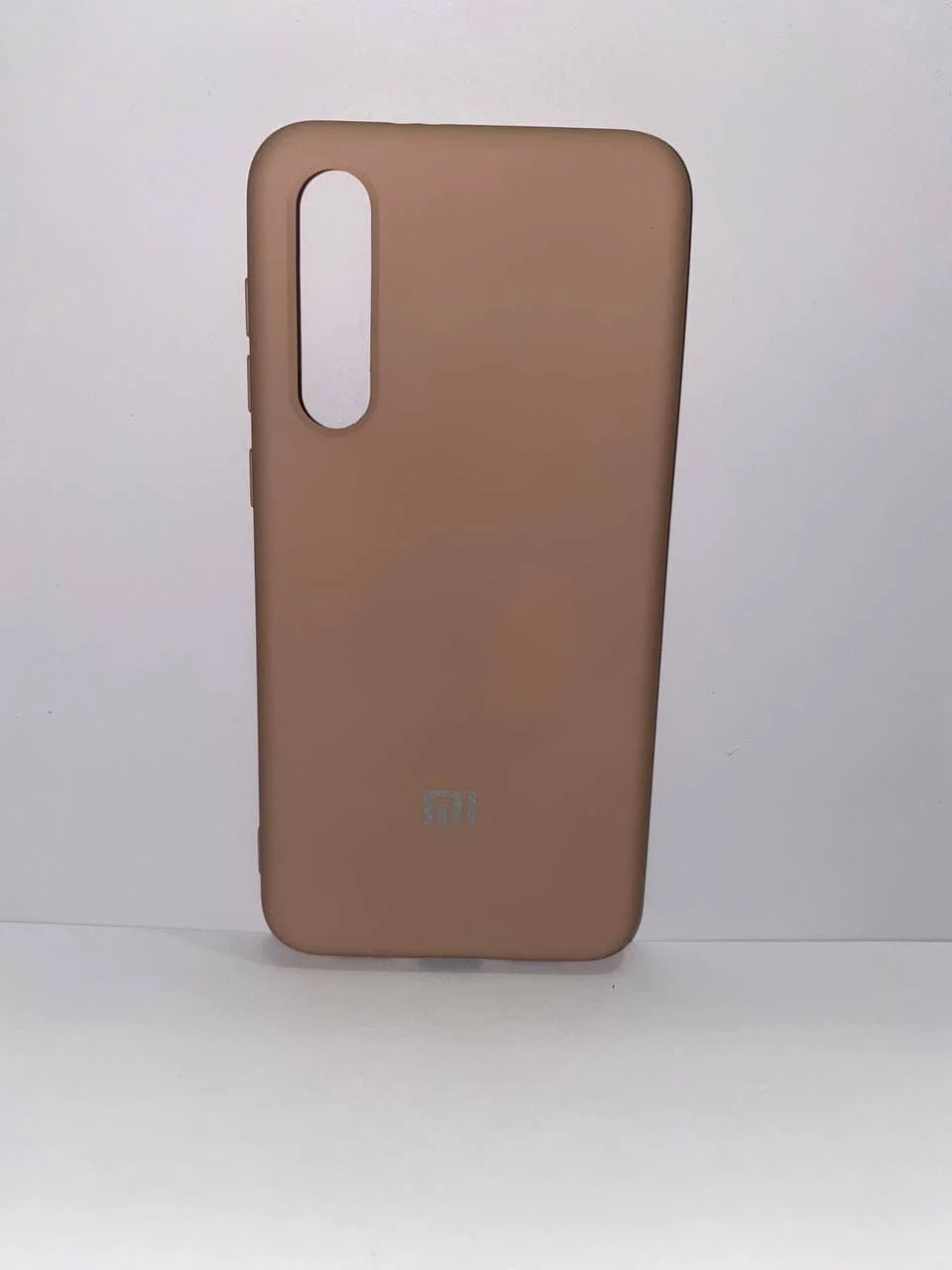 Бежевый защитный силиконовый чехол Silicone Cover XIAOMI 9SE