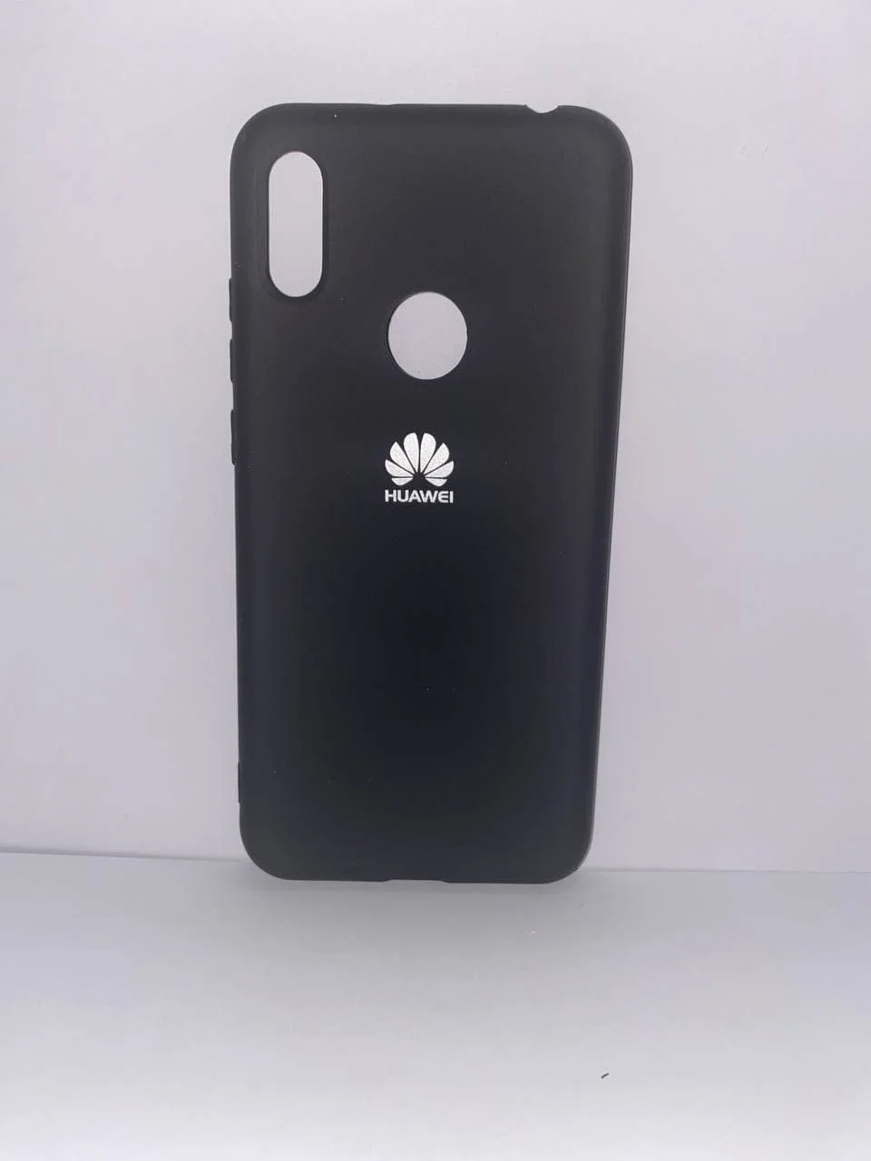 Черный защитный силиконовый чехол Silicone Cover Y6 PRIME 2019