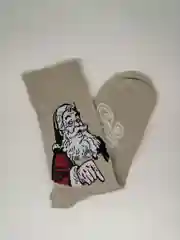Серый носки новогодние