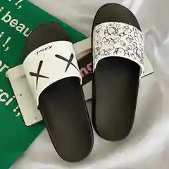 Шлепанцы пляжные с рисунком