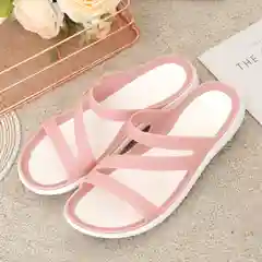 Розовый шлепанцы с тонкими лямками