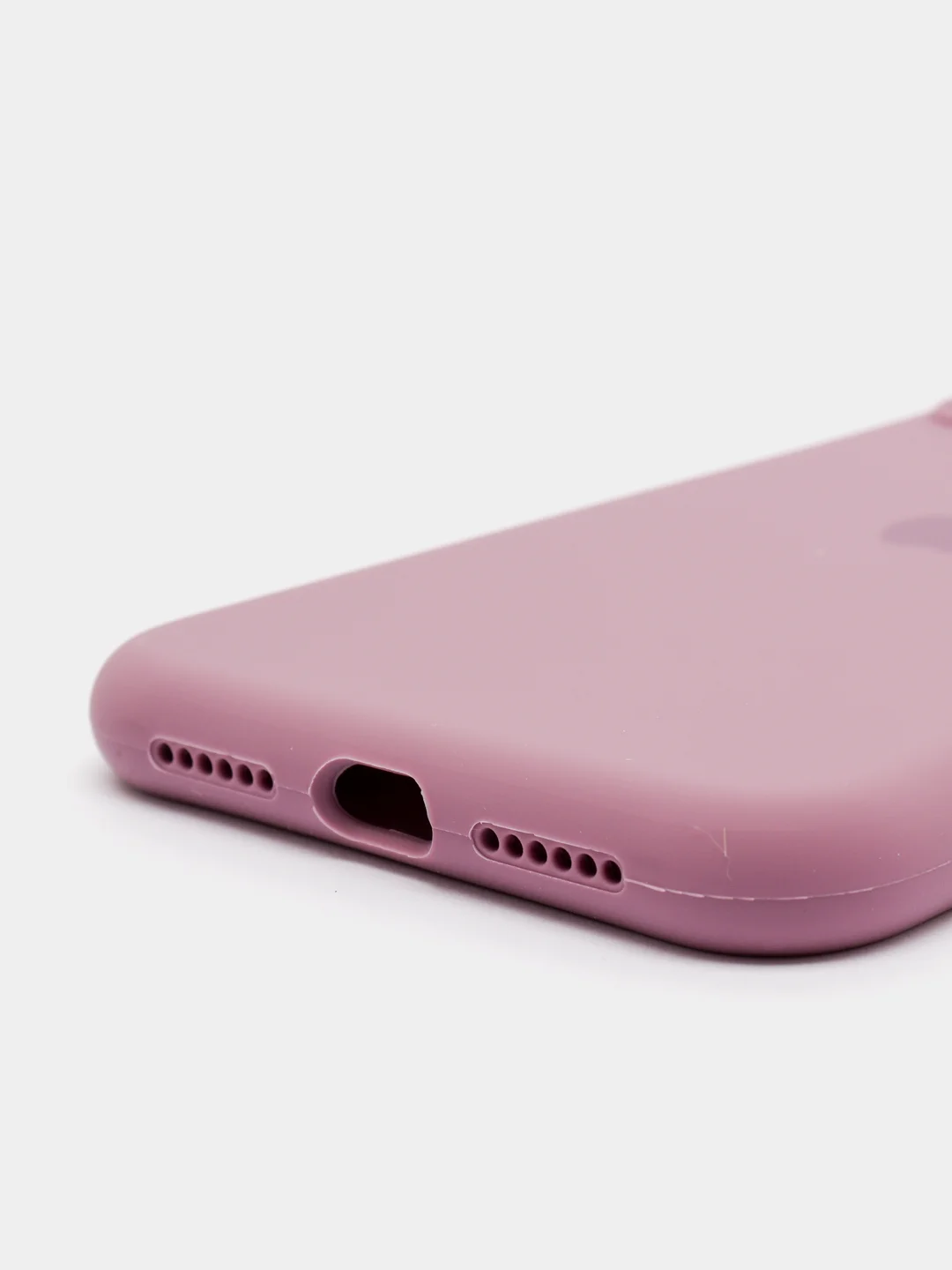 Сиреневый чехол силиконовый с защитой камеры для iPhone 11/12/12Pro/12ProMax/13/13Pro/13ProMax