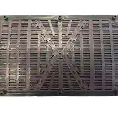 Багровый подпятник пластиковый с Х-узором для автомобильных ковриков EVA