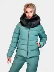 Женский зимний костюм