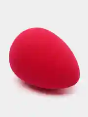 Красный спонж для макияжа