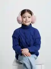 Фуксия меховые наушники / Цвета внутри / Теплые наушники / Головной убор