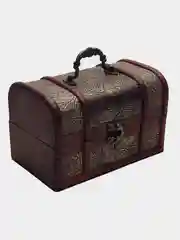 Приглушённый хаки деревянный сундук на застежке для хранения украшений