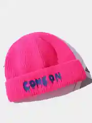 Фуксия зимняя теплая молодежная шапка бини с принтом "Come On"