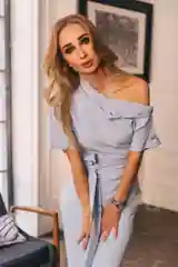 Стильный брючный костюм