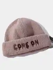 Бежевый меланж зимняя теплая молодежная шапка бини с принтом "Come On"