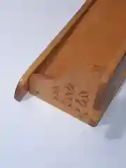 Полочка деревянная
