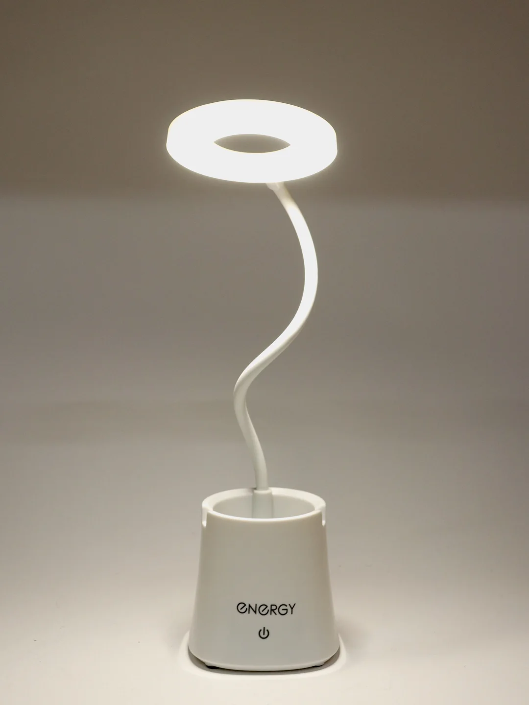 Лампа электрическая настольная ENERGY EN-LED32 366059