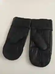 Черный рукавицы(врежки) из натуральной овчины , 3 цвета
