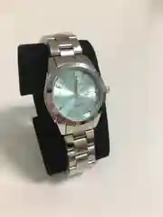 Желтый элегантные женские часы