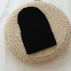 Черный шапка с отворотом, унисекс