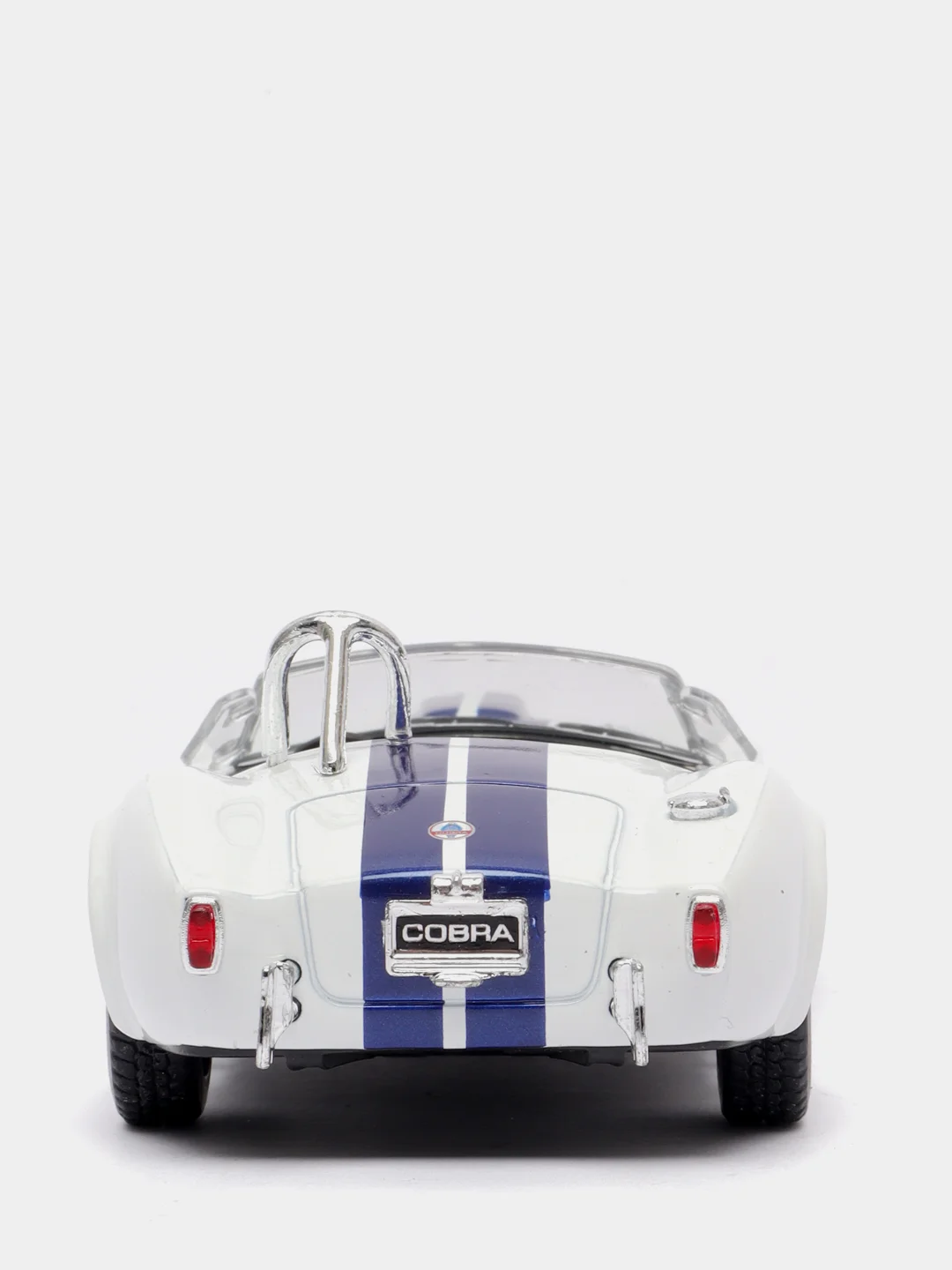 Белый металлическая машинка 1965 Shelby Cobra 427 S/C KT5322D