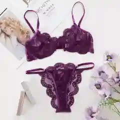 Фиолетовый комплект женского кружевного нижнего белья
