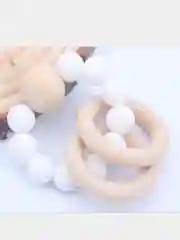 Белый детский прорезыватель - грызунок