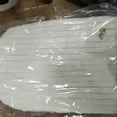 Молочный шапка женская Madel