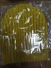Карамельный шапка женская Madel
