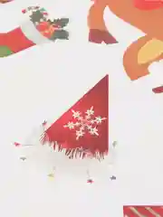 Желтый новогодние большие наклейки на окна, стекло