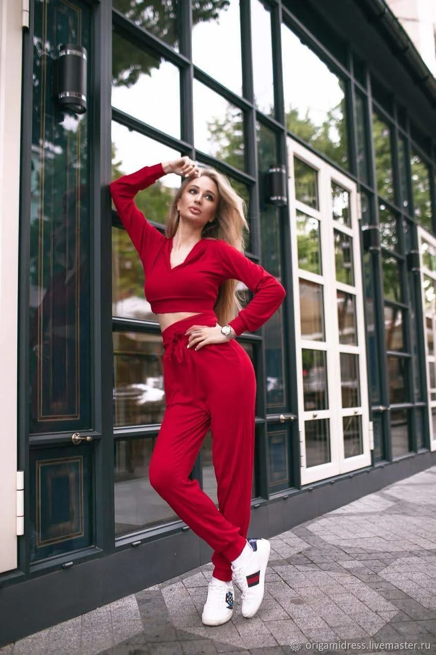 Спортивный костюм Red