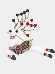 Белый брошь