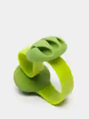 Зеленый держатель проводов