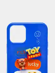 Синий чехол на iPhone