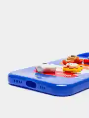 Синий чехол на iPhone